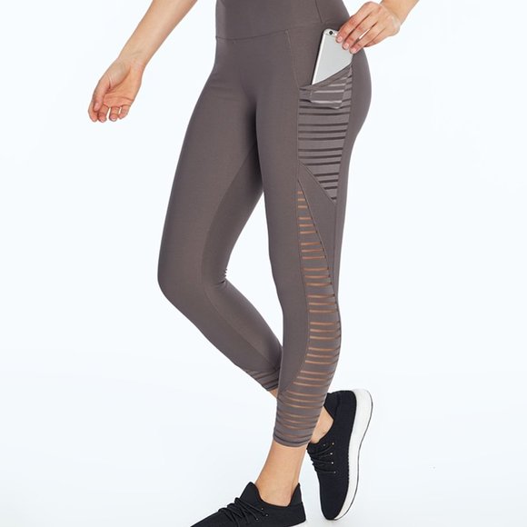 Marika Women's 22" Pocket Legging w/ Mesh 2X - Picture 4 of 7